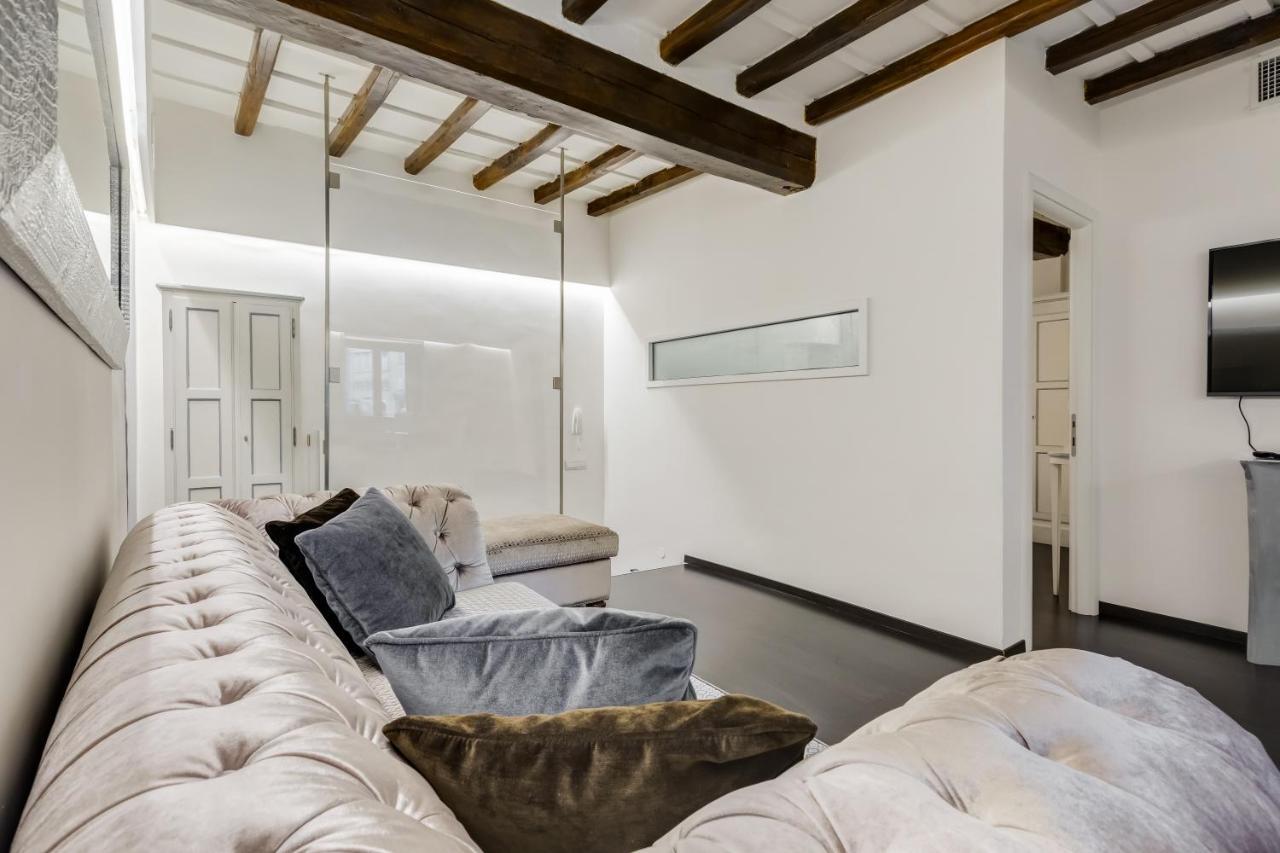 Colonna Luxury - Pantheon *